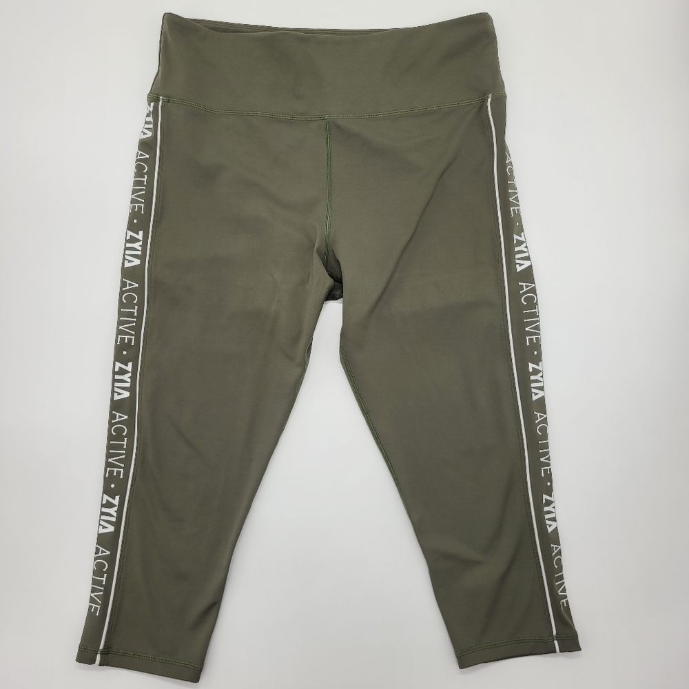 Zyia Active Light N Tight Olive Green Capri Leggings Logo Outseam Size 16-18